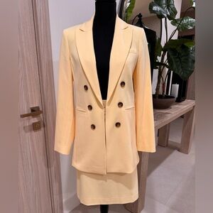 Tahari ASL Suit, 4, Yellow.